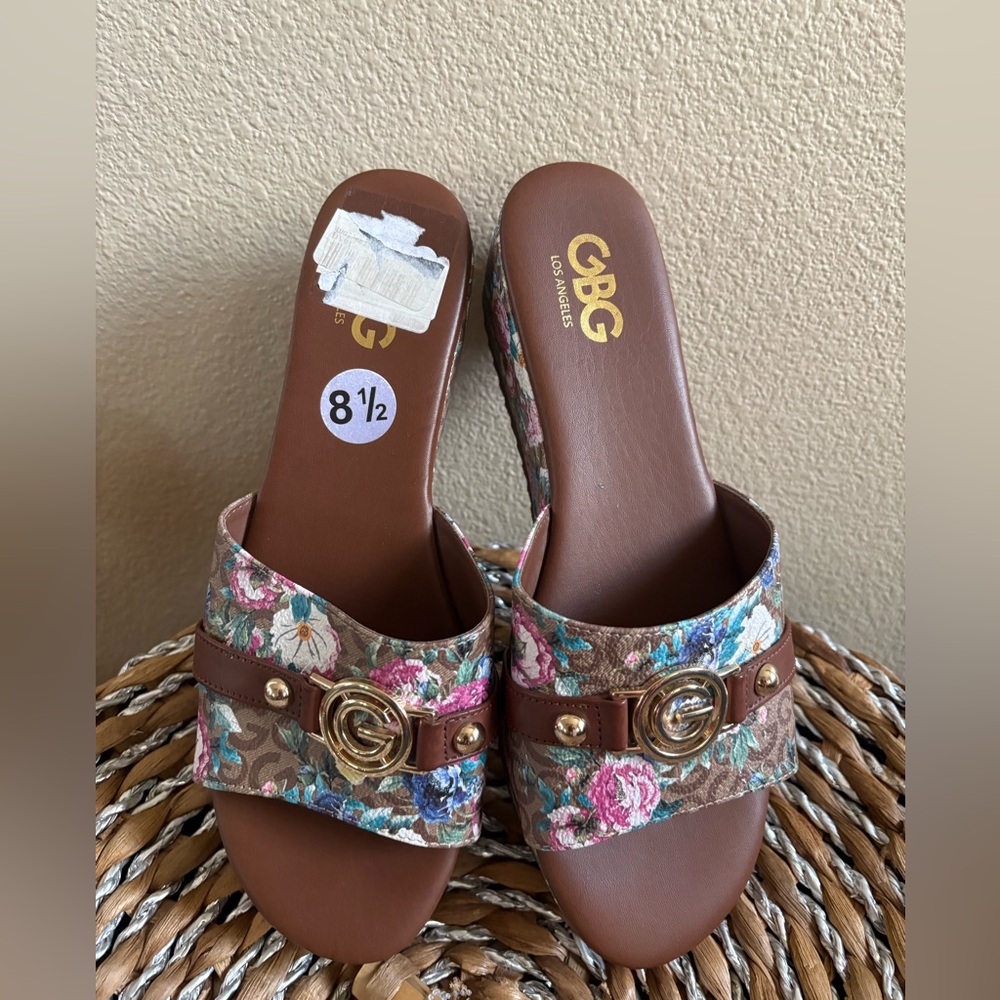 GBG Los Angeles Women's Slide One Floral Sandals